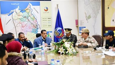 البحيرة.. القوات المسلحة تدفع بوحدات شفط وكسح الأمطار