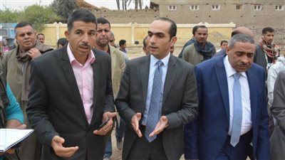 نائب محافظة سوهاج يتفقد تنفيذ خطة مبادرة 