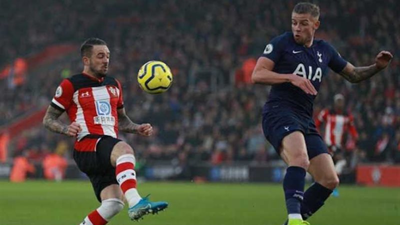 توتنهام يسقط أمام