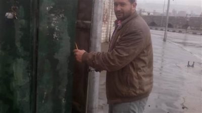 فصل التيار عن أعمدة إنارة بالقاهرة لسلامة المواطنين