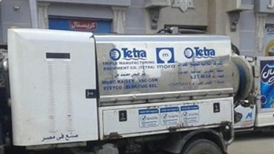 رئيس القابضة للمياه والصرف الصحى يتابع سير عمل الشركات التابعة مع تصريف الأمطار 