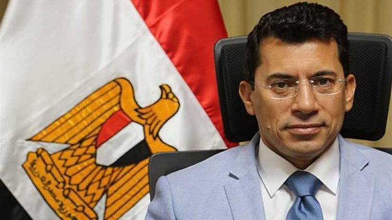 وزير الرياضة يتفقد