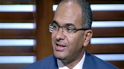 نائب وزير الإسكان يتابع العمل بجهاز تنظيم مياه الشرب