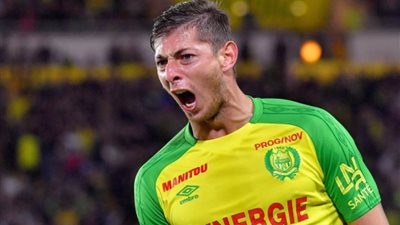 محققون بريطانيون: طائرة اللاعب إيميليانو سالا تحطمت بسبب السرعة الزائدة