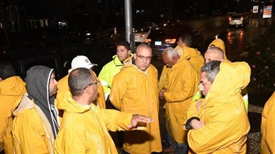 وزير الإسكان يوجه قيادات الوزارة بوضع حلول دائمة لاستيعاب كميات الأمطار غير المسبوقة