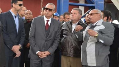 وزير قطاع الأعمال يتفقد التشغيل التجريبي للمرحلة الأولى من تطوير مصانع الدلتا للصلب