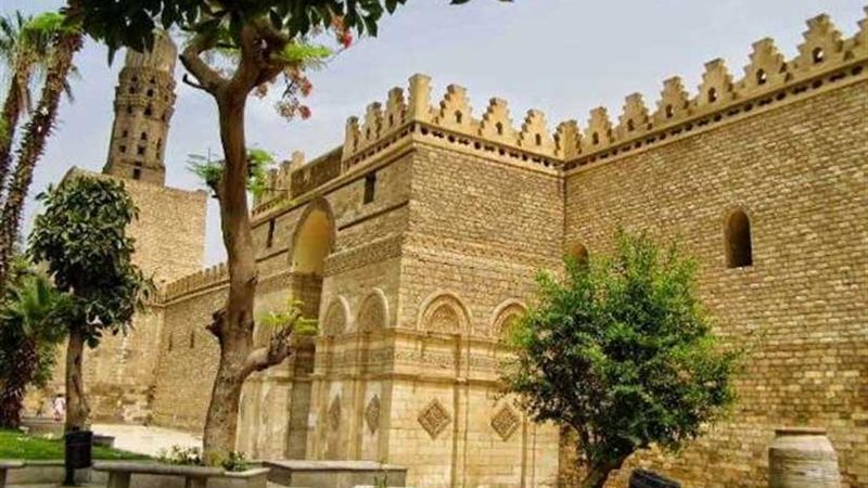 الآثار: المباني الأثرية