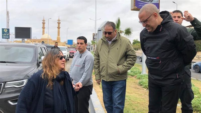 وزير الإسكان فى مواقع