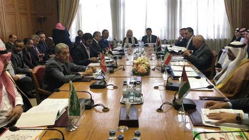 أشرف صبحي يترأس اجتماع