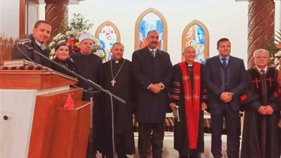 المصريين الأحرار يزور كنيسة الجيزة الإنجيلية للتهنئة بعيد الميلاد المجيد