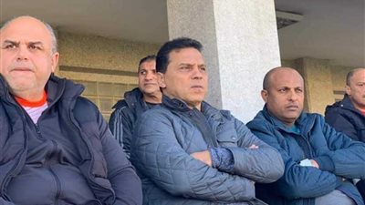 البدري يحضر مباراة المقاولون والمقاصة