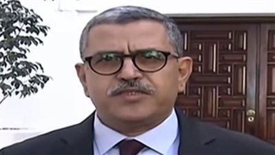 رئيس الوزراء الجزائري يدعو مواطنيه للحذر والحيطة تجنبا لانتشار كورونا