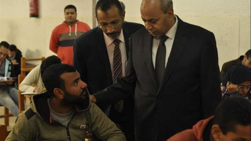 رئيس جامعة المنيا