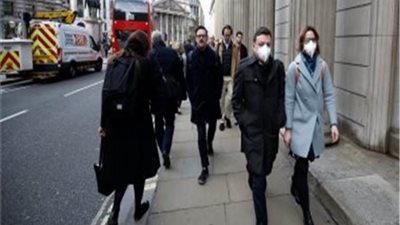 أمريكا تدرس فرض حظر تجوال على جميع ولايتها للحد من انتشار (كورونا)