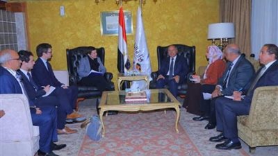 عاجل.. النقل: إنشاء مهابط لطائرات إسعاف على الطرق الجديدة