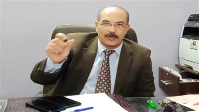 الفنيون الصحيون يرفعون شعار 