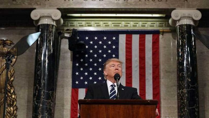 ترامب يهدد بعقوبات