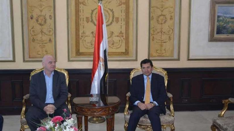 وزير الرياضة يستقبل