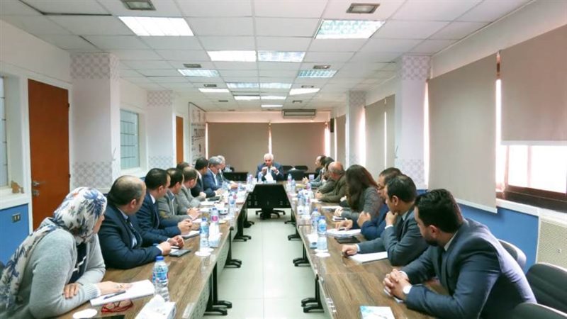 اجتماع بالاكاديمية