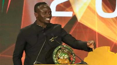 الصحف الإنجليزية تبرز فوز ماني على حساب الفرعون بطريقة مثيرة