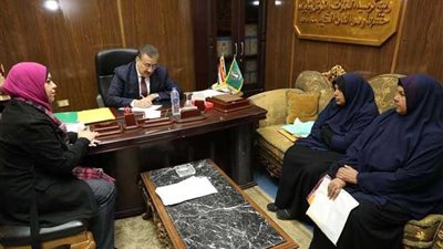 محافظ المنوفية يفحص شكاوى المواطنين بالديوان العام