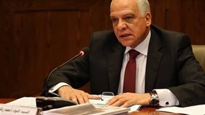 للموظفين احذروا.. مخالفة تسببت في نقل موظف بالجيزة