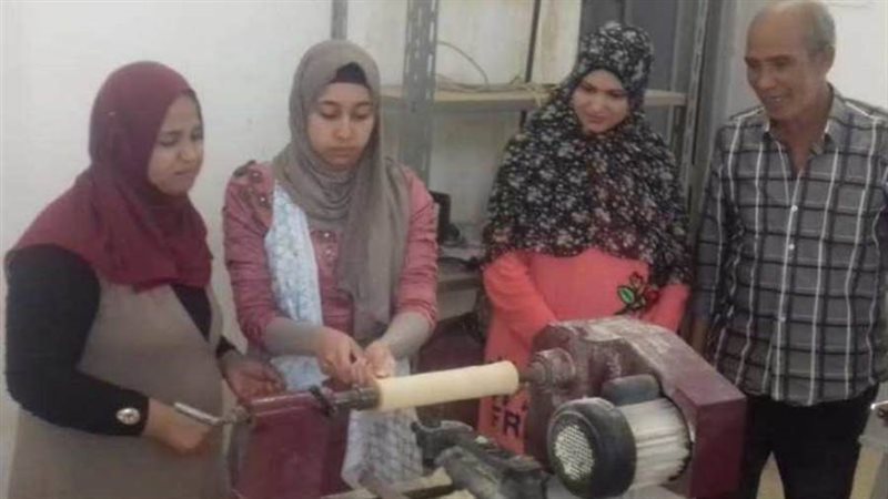 وزير القوى العاملة: