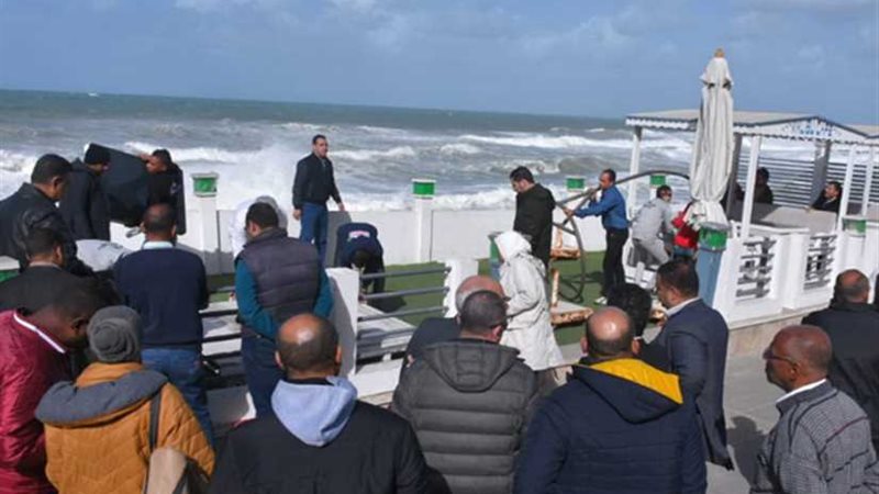 حملة مكبرة على المنشآت