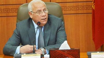 محافظ بورسعيد يعلق العمل بمصانع الإستثمار بعد الاشتباه بحالة كورونا لهندي الجنسية