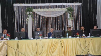 محافظ المنيا ومدير الأمن يشهدان القرعة العلنية لاختيار 334 حاجا ومرافقيهم  