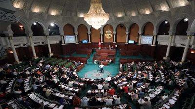 خبراء تونسيون : خارطة سياسية جديدة تتشكل مع تعديلات دستورية مرتقبة