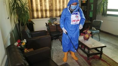 شباب الإسكندرية يساعد في تعقيم الشوارع والمنشآت