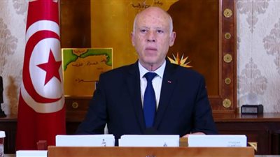 الرئيس التونسي يعلن حجرا صحيا كاملا في البلاد