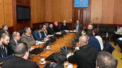 تكثيف الجهود بـ