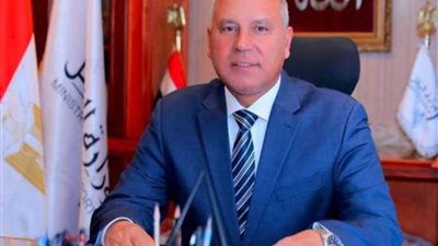 وزير النقل يتابع استئناف حركة شحن البضائع على الخط الملاحي 