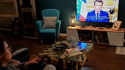 استطلاع: ارتفاع شعبية ماكرون لأعلى مستوى منذ أكثر من عامين لجهوده في احتواء كورونا