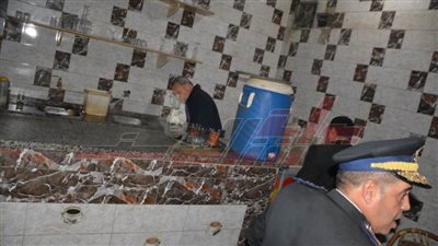 محافظ القليوبية ومدير الأمن يقودان حملة لغلق المحلات المخالفة