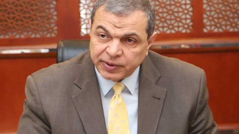 وزير القوى العاملة