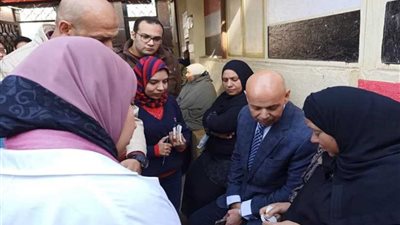 مدير صحة الشرقية يفاجئ مستشفى الزقازيق