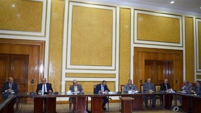 “الإسكان” تناقش خطة الدولة لترشيد استهلاك المياه