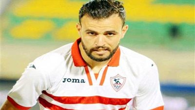 الزمالك يدرس الموقف القانوني لإسقاط قيد حمدي النقاز