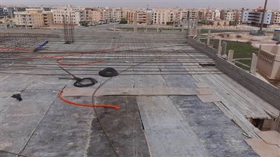 جهاز الشروق يزيل مخالفة بناء استغل صاحبها انشغال الدولة بـ”كورونا”