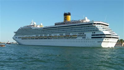 نجاح عبور سفينة الركاب COSTA DIADEMA لقناة السويس