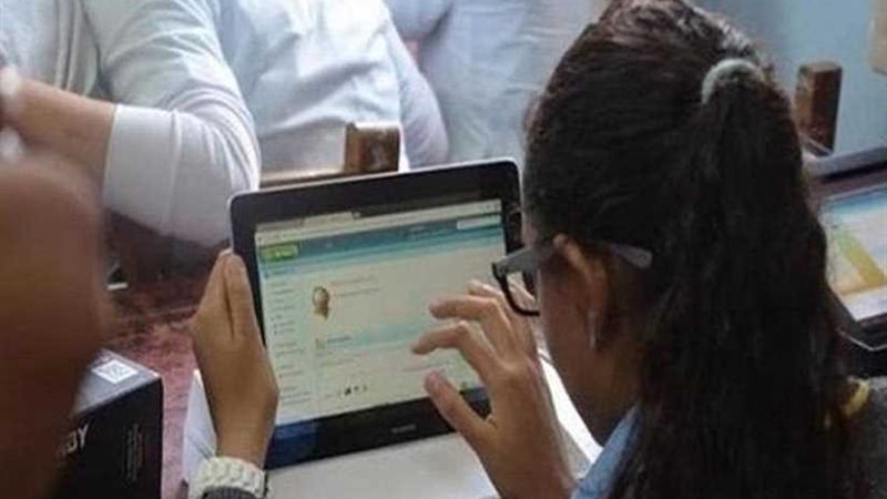 نصف مليون طالب بالصف