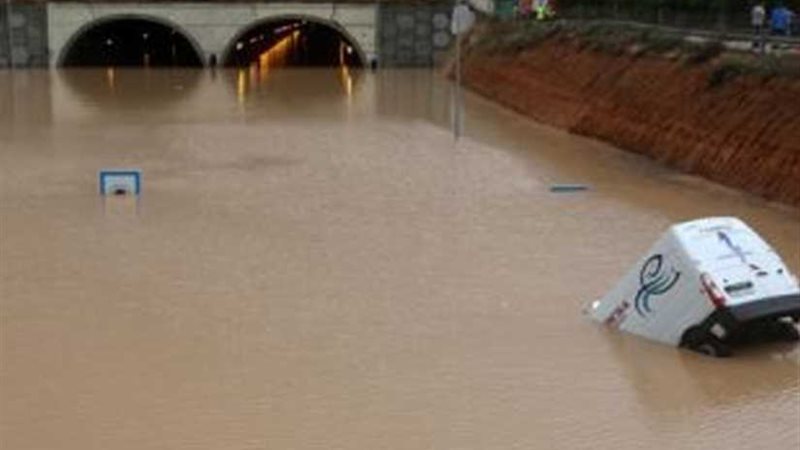 54 قتيلا ضحايا الطقس