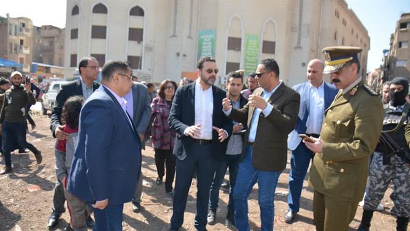 جولة المحافظ