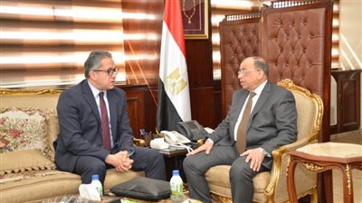 د. العنانى يصدر قراراً خاصاً بالمراكب السياحيةو