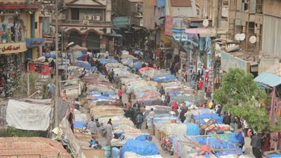 محافظ القاهرة: تطهير وتعقيم منطقتي الموسكي والعتبة بعد إخلائهما من الباعة 