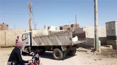 إزالة 220 طن مخلفات صلبة وأتربة بقرى أبوقرقاص جنوب المنيا