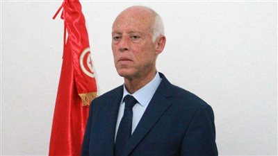 الرئيس التونسي يبحث حشد الدعم المالي وتوفير معونات صحية لمجابهة كورونا